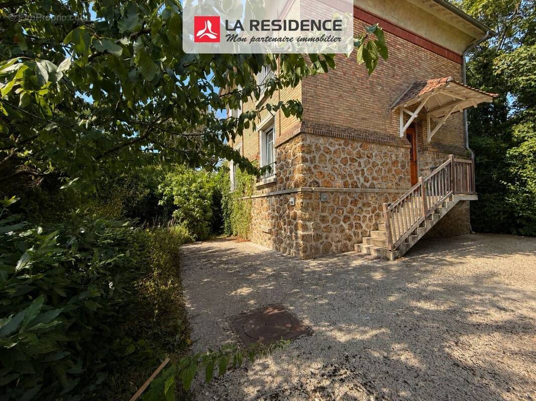 Maison à CHAVILLE