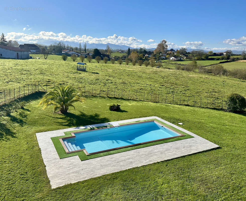 Maison à DOMEZAIN-BERRAUTE