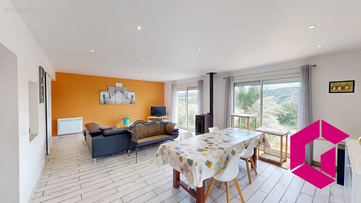 Maison à AUREC-SUR-LOIRE