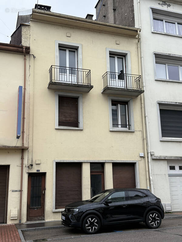 Appartement à CHARMES