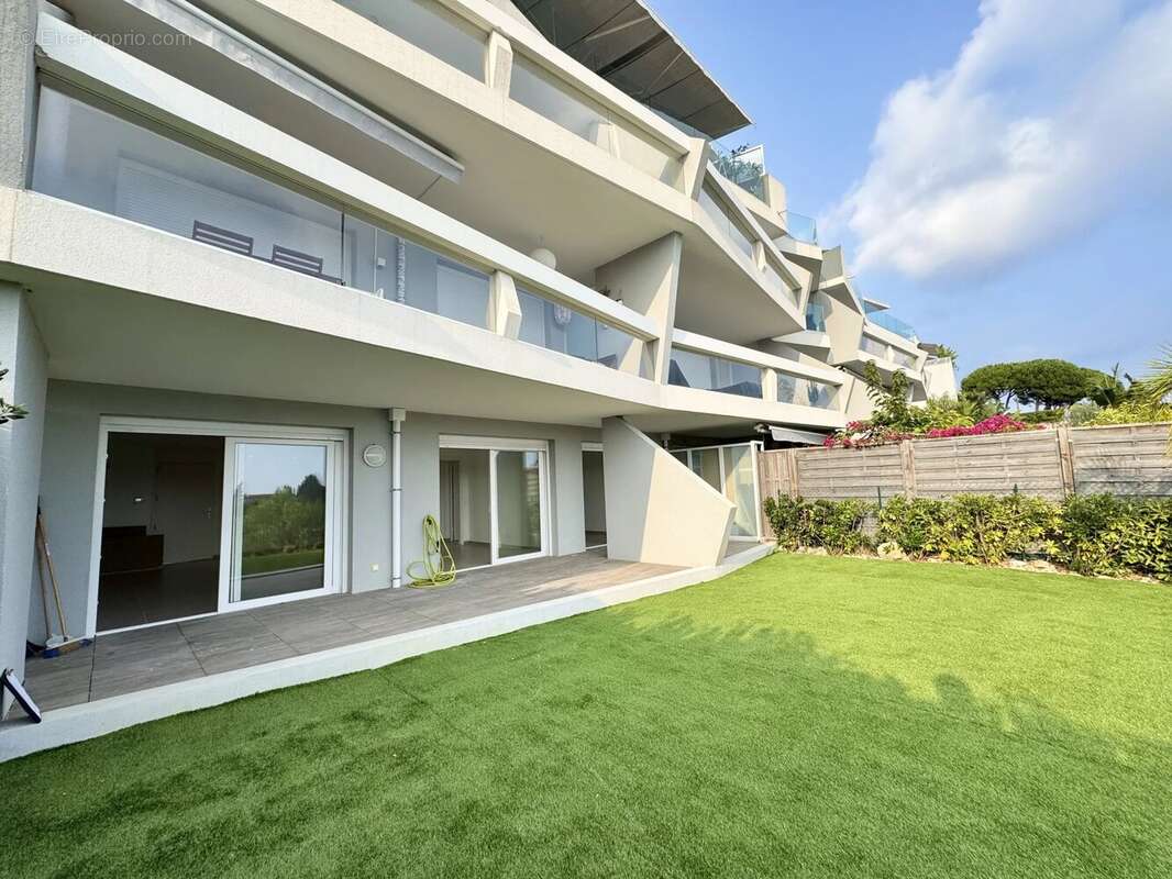 Appartement à ROQUEBRUNE-CAP-MARTIN