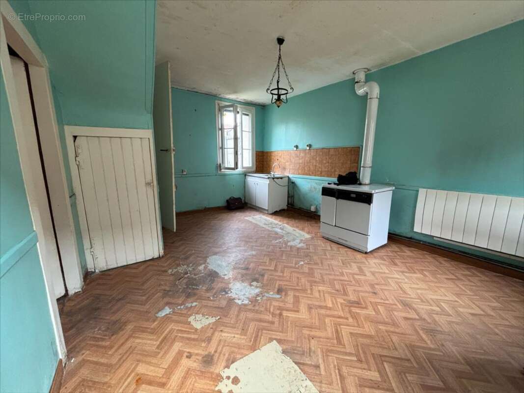 Maison à CRIQUEBEUF-SUR-SEINE