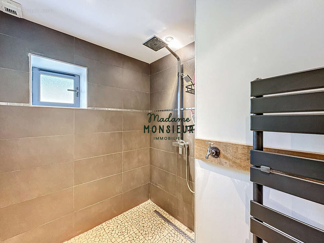 Maison à SAINT-JEAN-DE-SOUDAIN