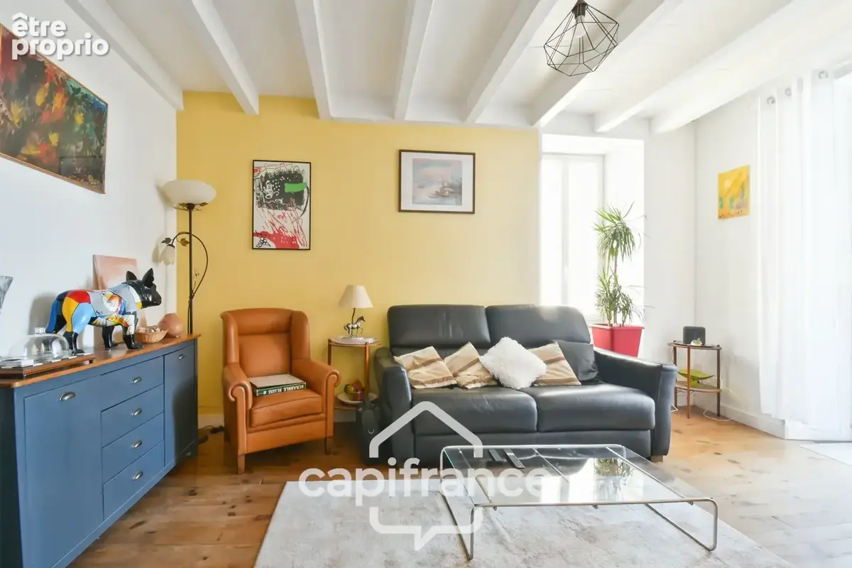 Maison rénovée à vendre 4 pièces SAINT JEAN D'ANGELY (17) avec atelier, cour et jardin potager de 421m² - photo 2