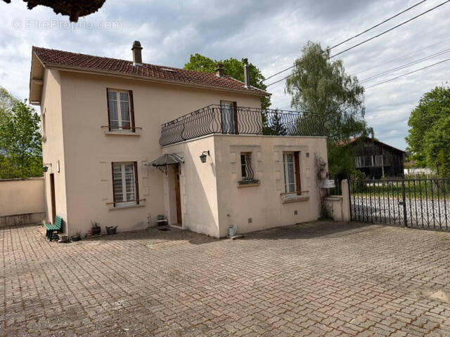 Maison à SAINT-ANDRE-LE-COQ