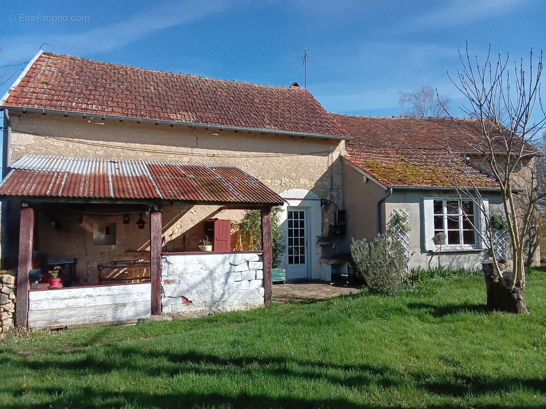 Maison à OUROUER-LES-BOURDELINS