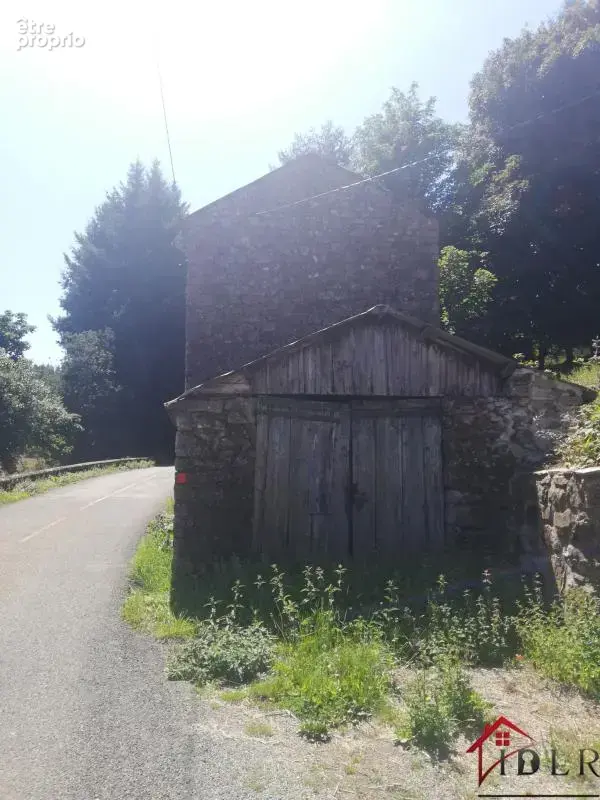 Grange à rénover avec garage et terrain de 2 ha - photo 5