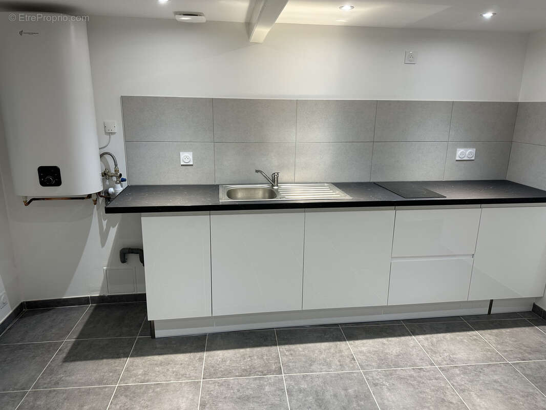 Maison à LA ROCHE-CHALAIS