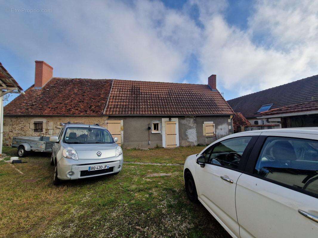 Maison à CHATEAUVIEUX