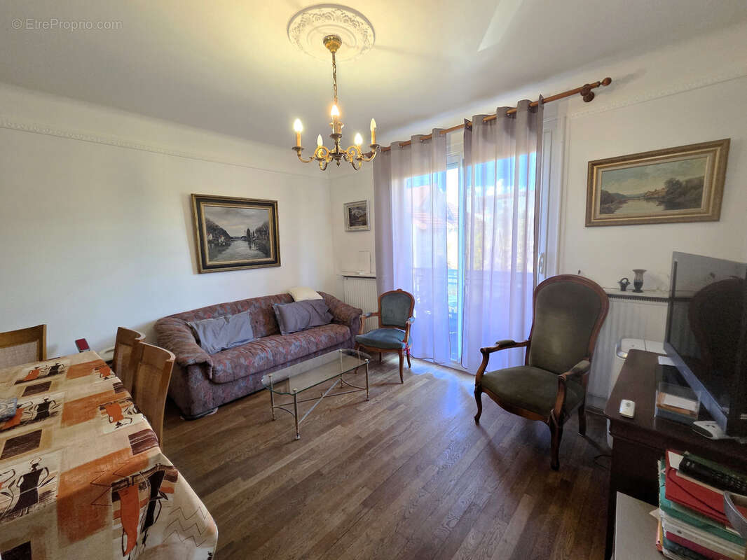 Maison à SAVIGNY-SUR-ORGE