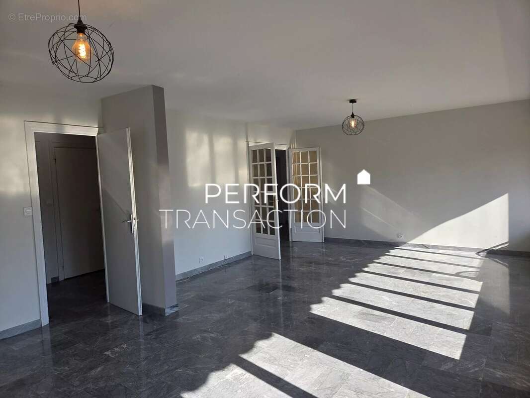 Appartement à ECHIROLLES