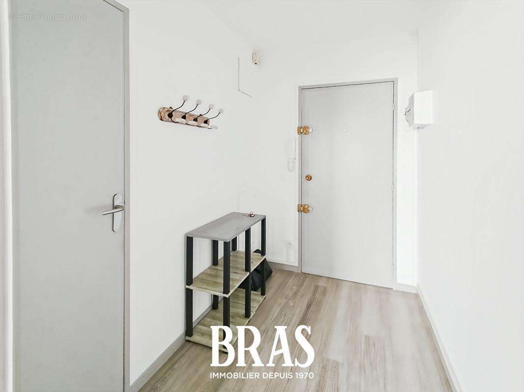 Appartement à deux pas du Centre Ville et futur CHU, T2  meublé de 50.75 m2 - photo 9