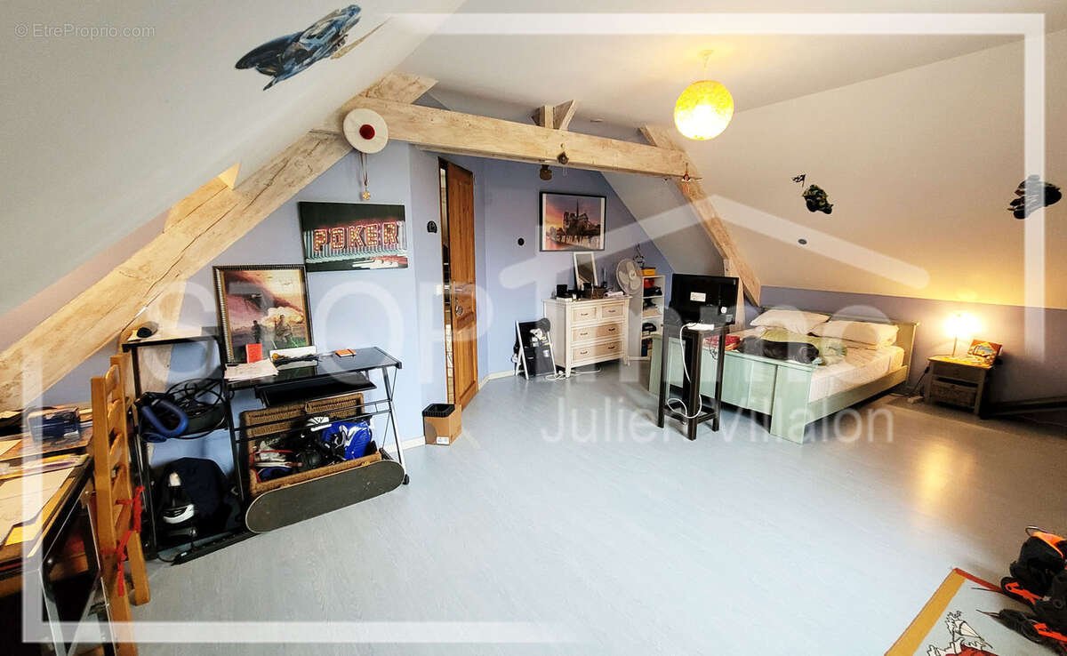 Maison à ESTREELLES