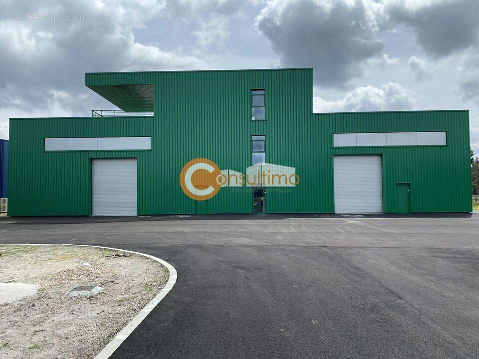 Mixte activites-bureaux à vendre - photo 3