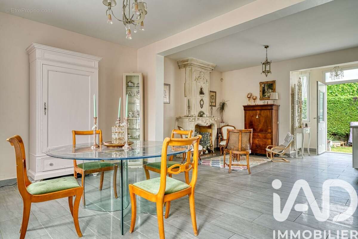 Photo 4 - Maison à POISSY