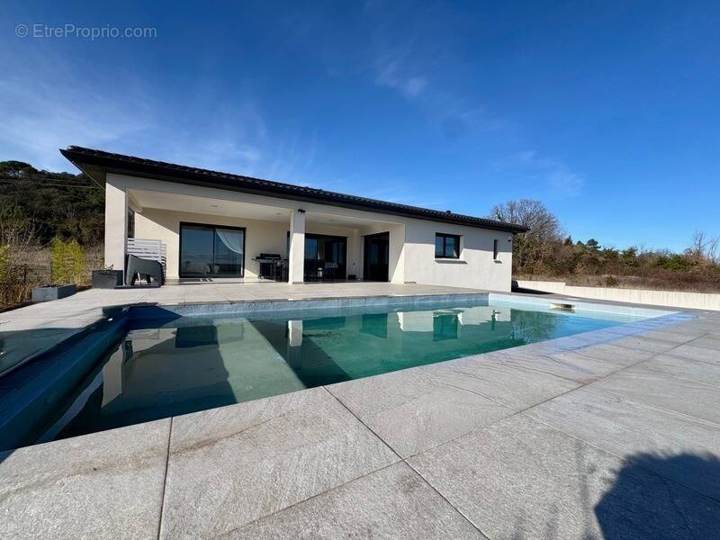 Maison à RIBAUTE-LES-TAVERNES