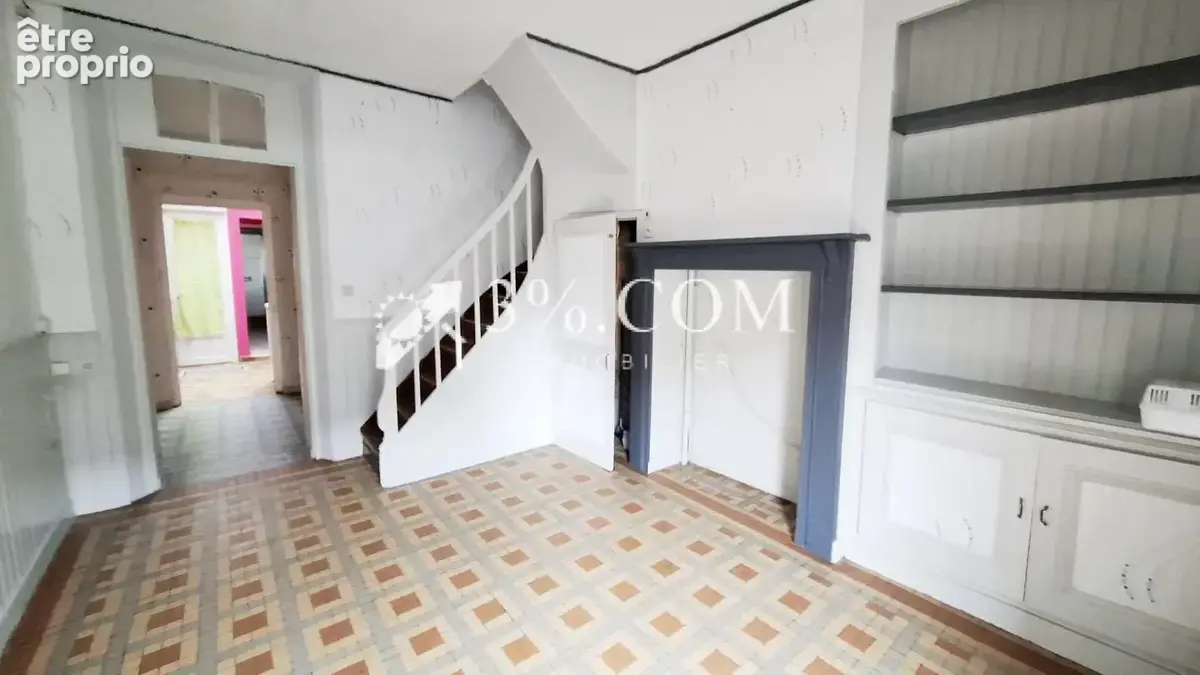 Abbeville Centre :  Abbevilloise à rénover, 55 m2 hab. sans - photo 2