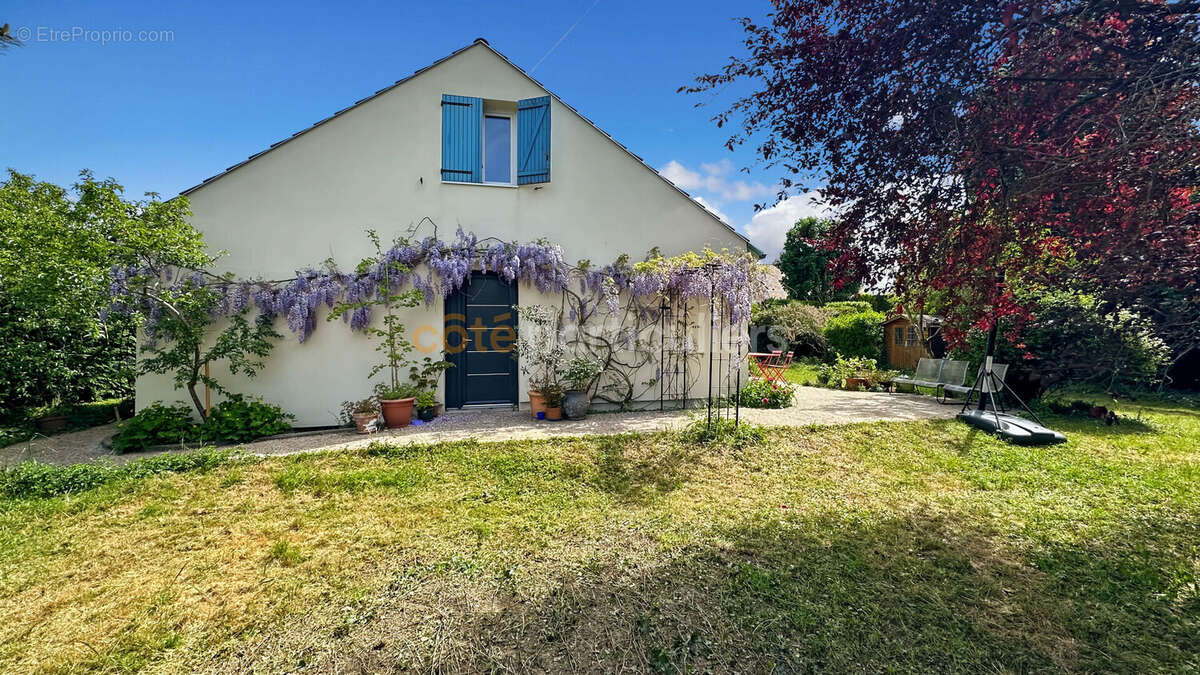 Maison à EVRY-GREGY-SUR-YERRE