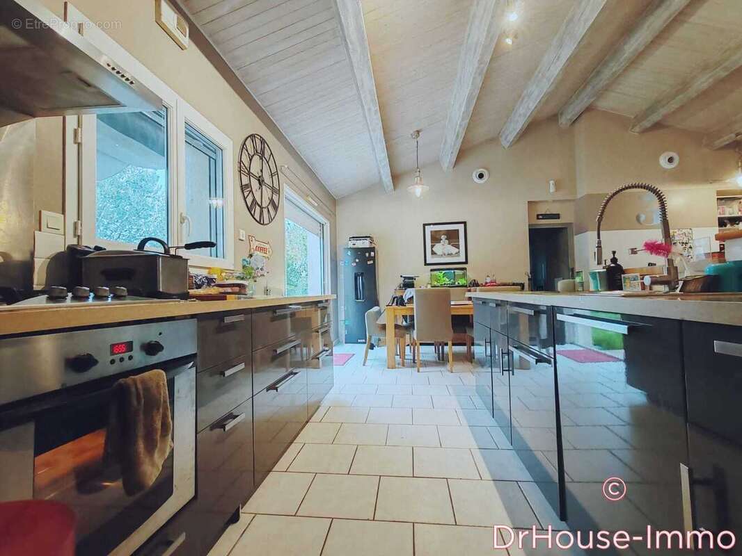 Maison à PUYRAVAULT