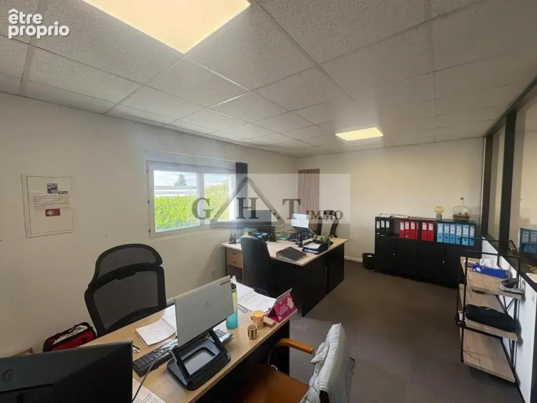 Entrepot a vendre-vaux le penil - photo 6