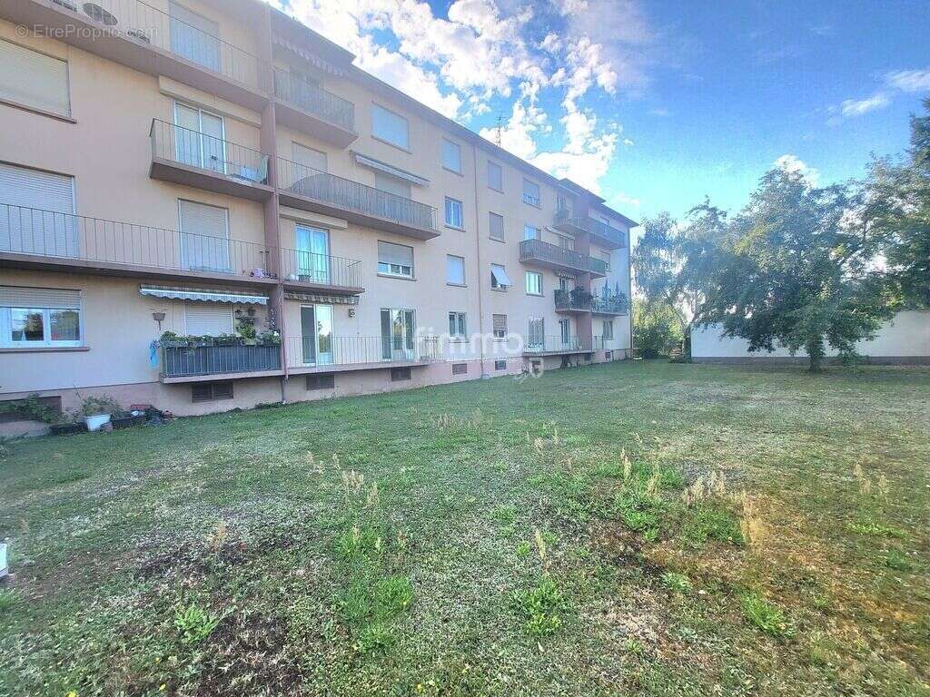Appartement F4 67m2 - photo 2