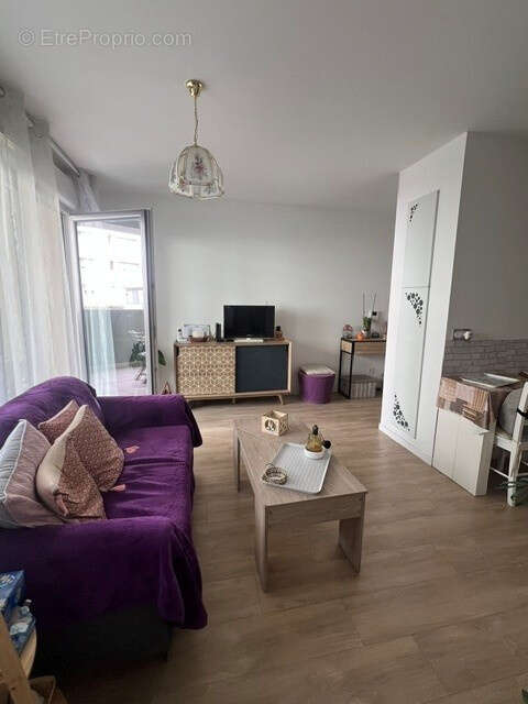 Appartement tyoe 2 vendu loué avec un balcon et parking - photo 4