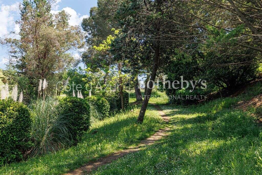 Maison à VILLENEUVE-LOUBET