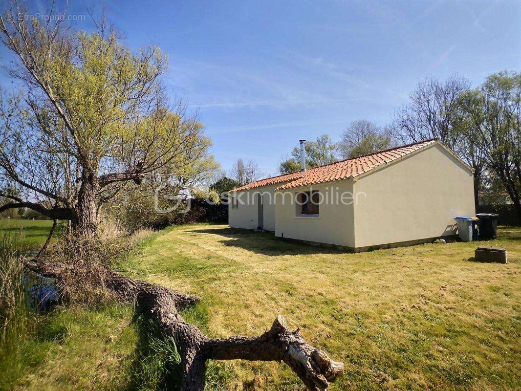 Maison à LE PERRIER