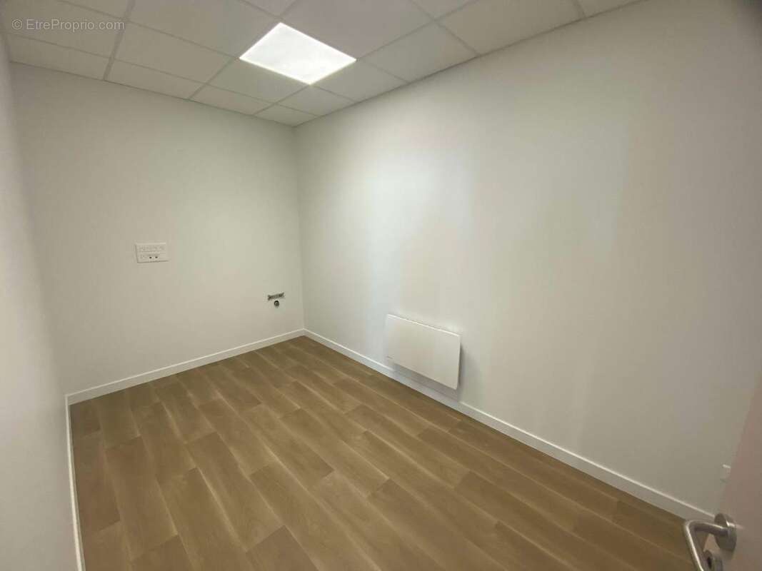 Commerce 275 m² à Essey-Les-Nancy  - photo 8