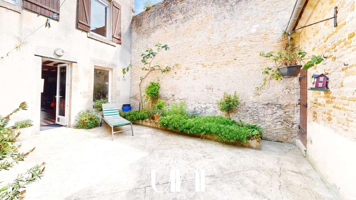 Maison à COURSEULLES-SUR-MER