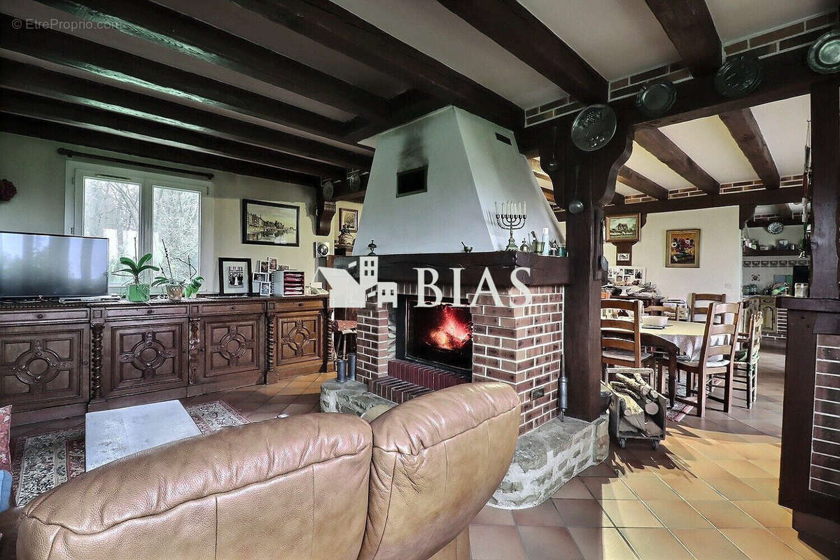 Maison à PONT-L'EVEQUE