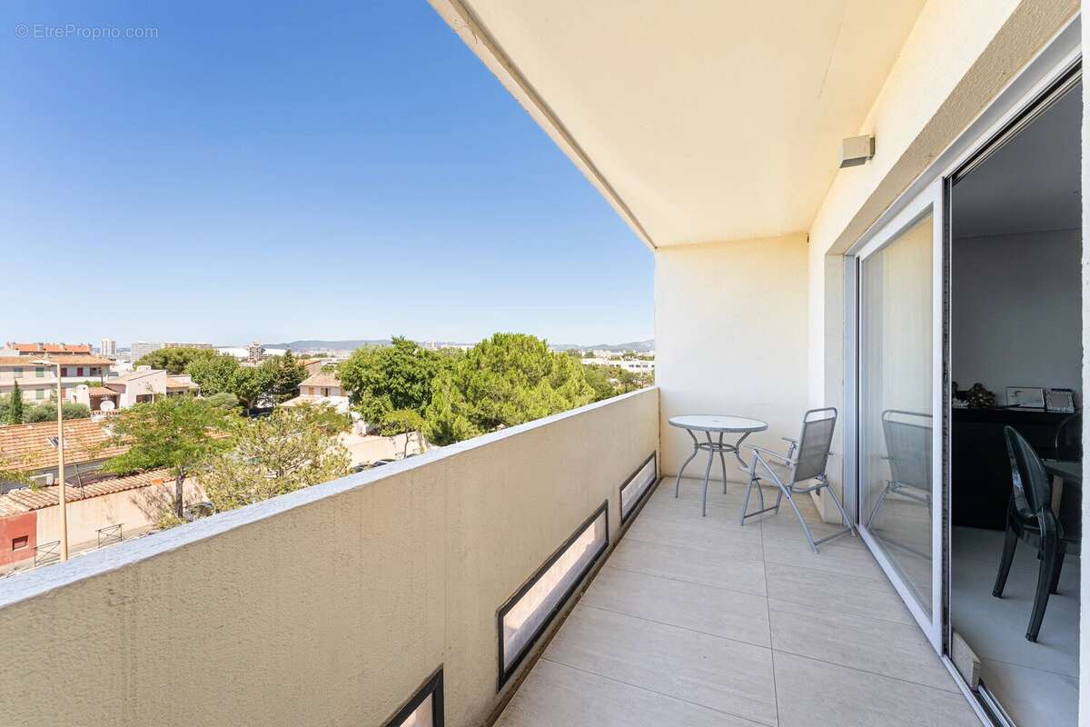 MARSEILLE 9 ème Mazargues à vendre appartement 3 pièces vue mer et parking - photo 11