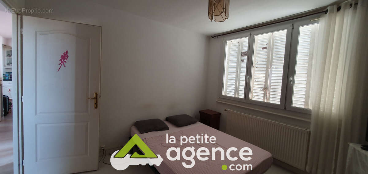 Résidence 'Croix Blanche' bel appartement de 3 pièces 67 m2 - Dernier étage - Ascenseur - photo 6