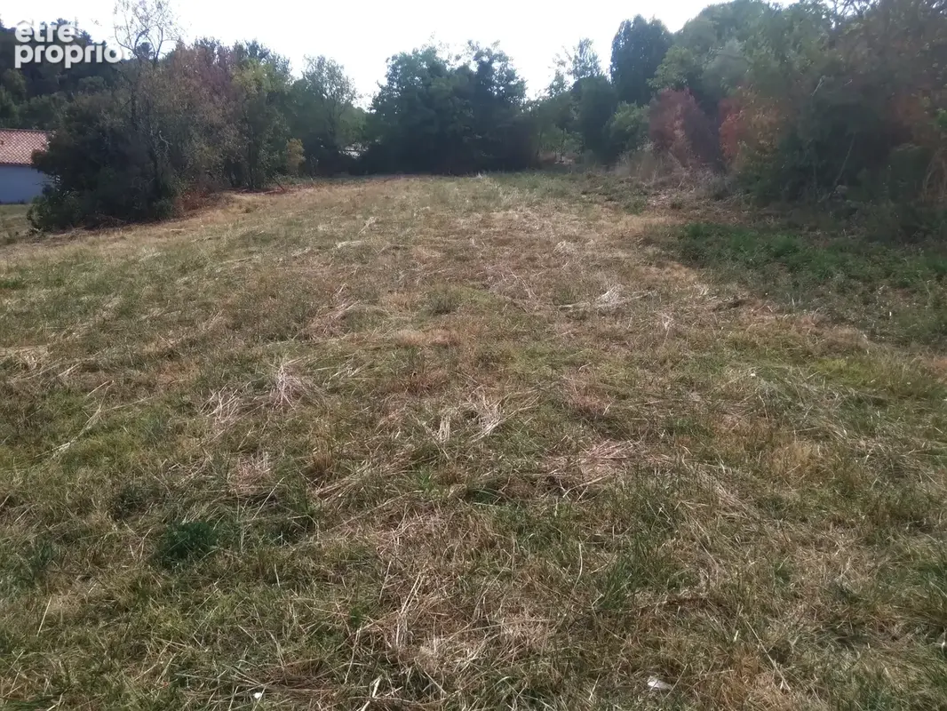 Terrain à ROUSSON