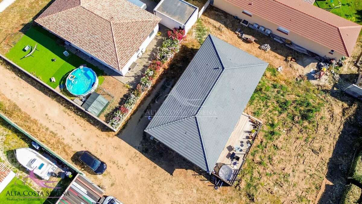 Maison t4 a ghisonaccia - photo 4