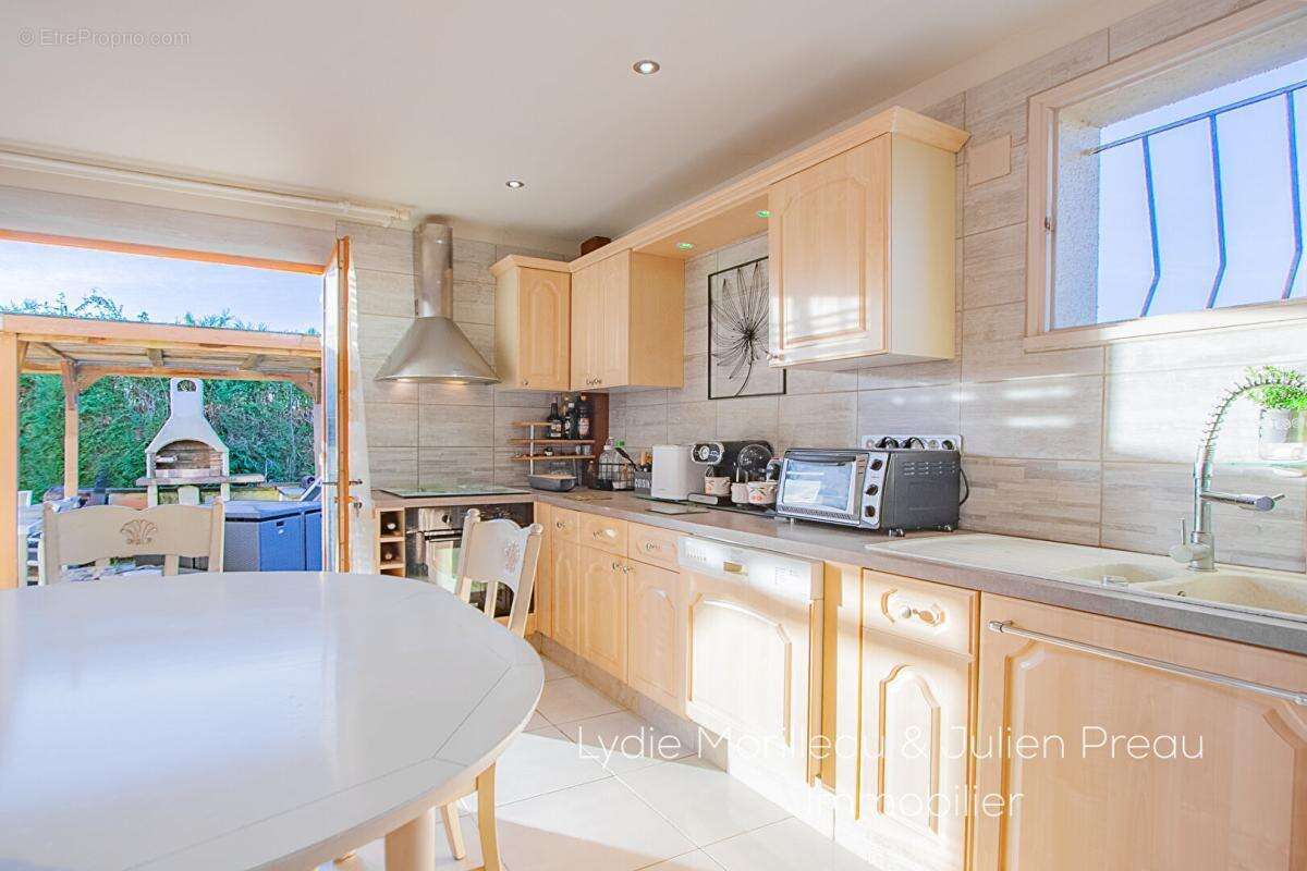 Maison à SAINT-MARS-DU-DESERT