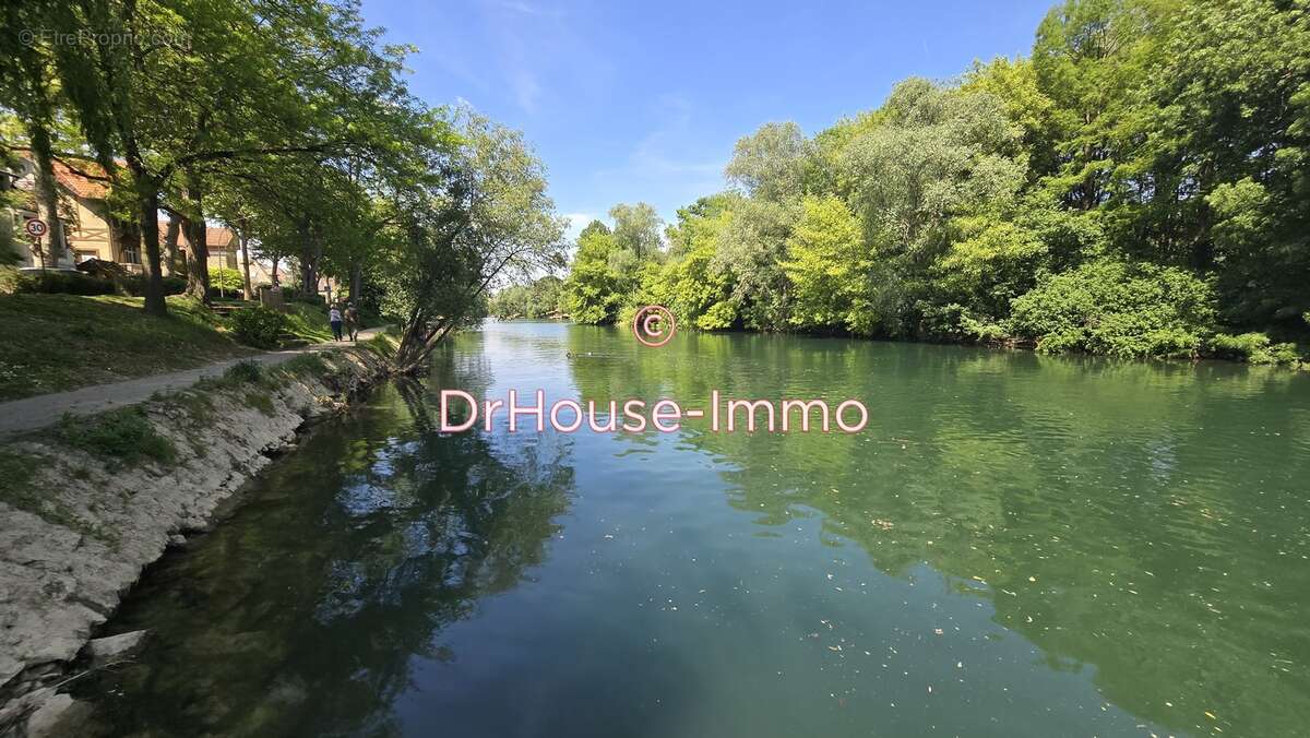 Maison à SAINT-MAUR-DES-FOSSES