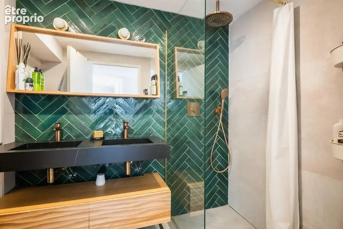 Appartement de 4 pièces de 100 m² à Marseille - photo 8