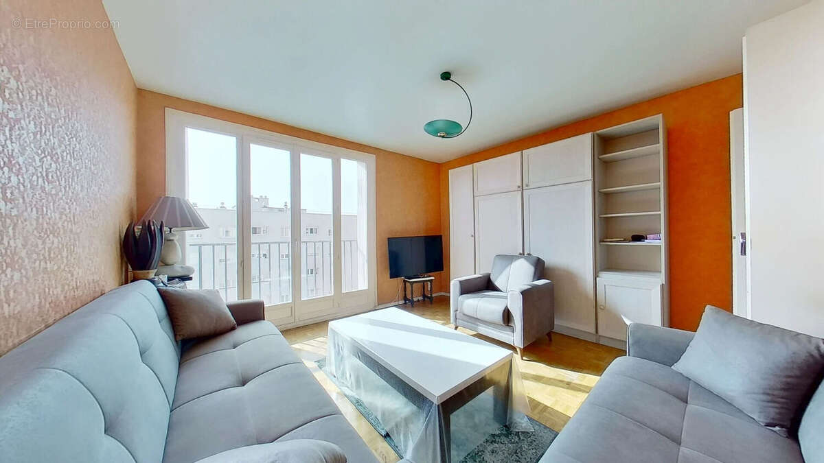 Appartement à LYON-8E