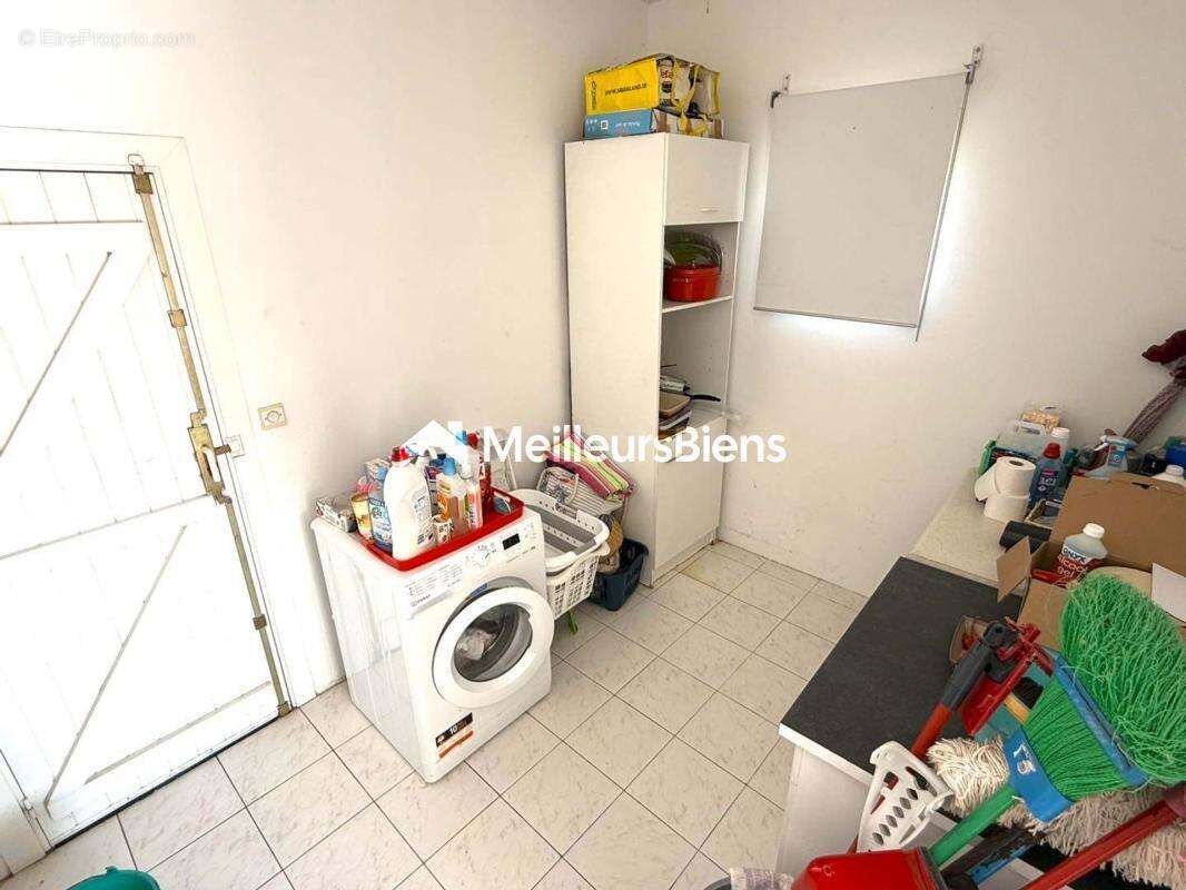 Maison à SAINT-ESTEVE