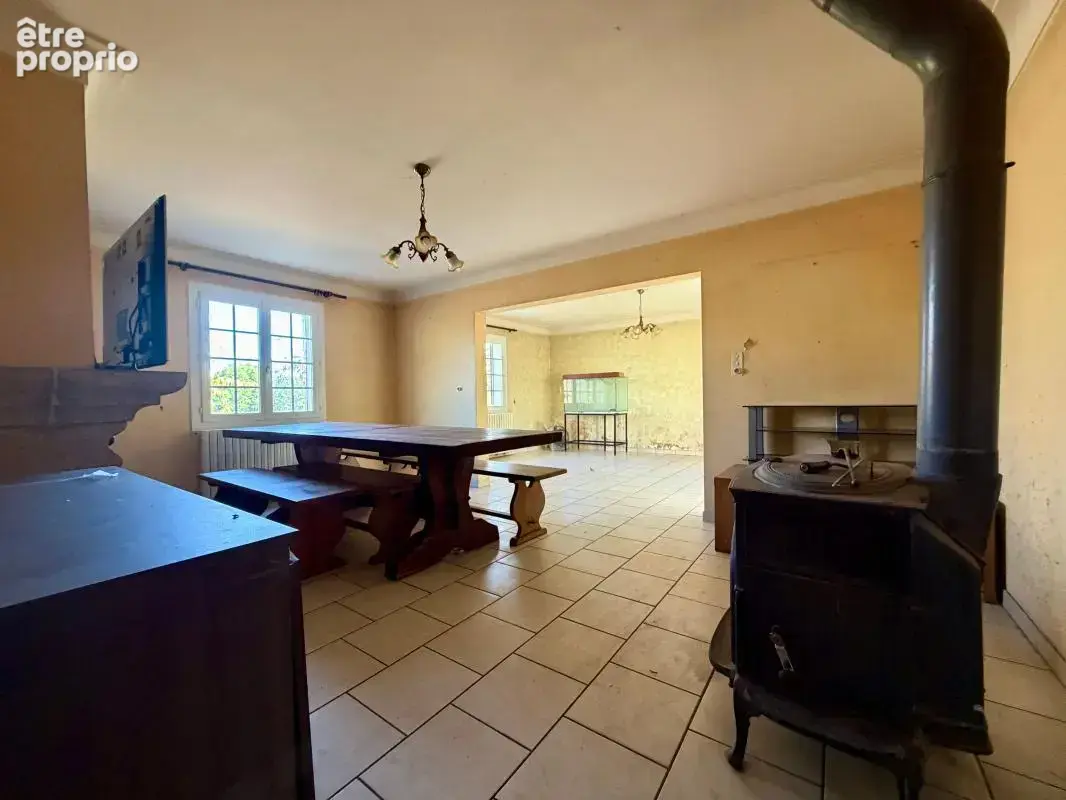 Maison de plain-pied sur 5,6 ha de prairies – vue dégagée – dépendances - photo 6