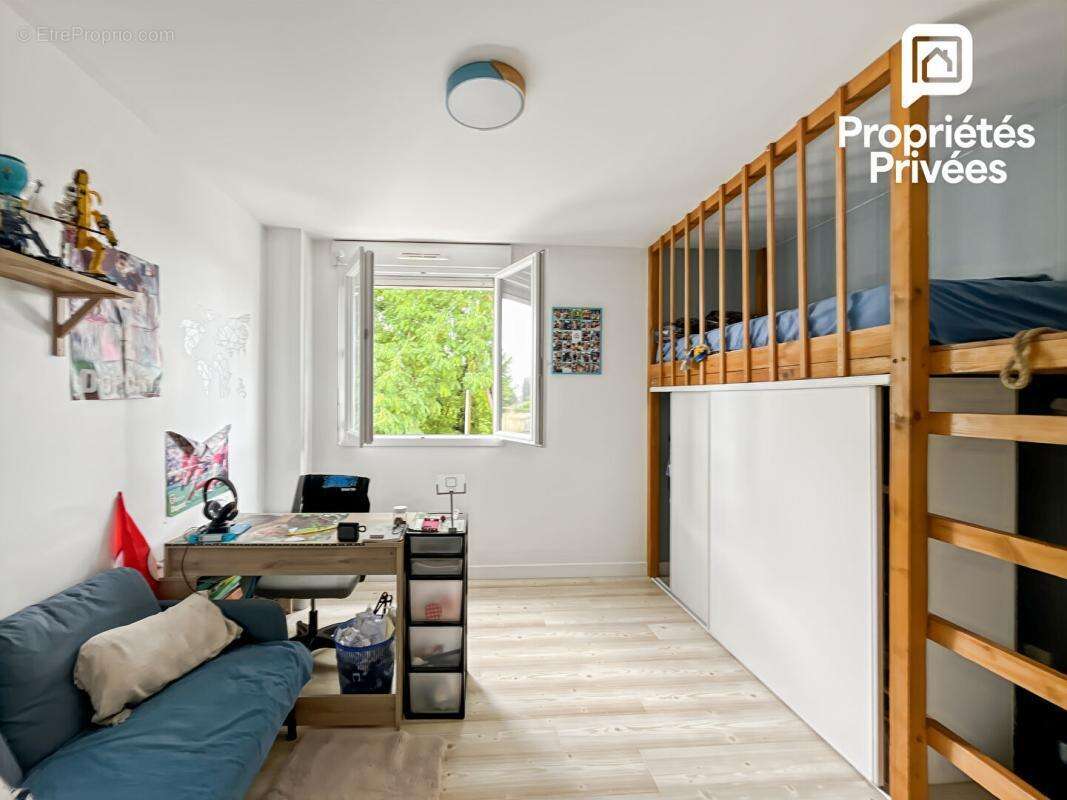 Maison Parempuyre  120m2  Jardin 382m2  Piscine  369 000 - photo 10