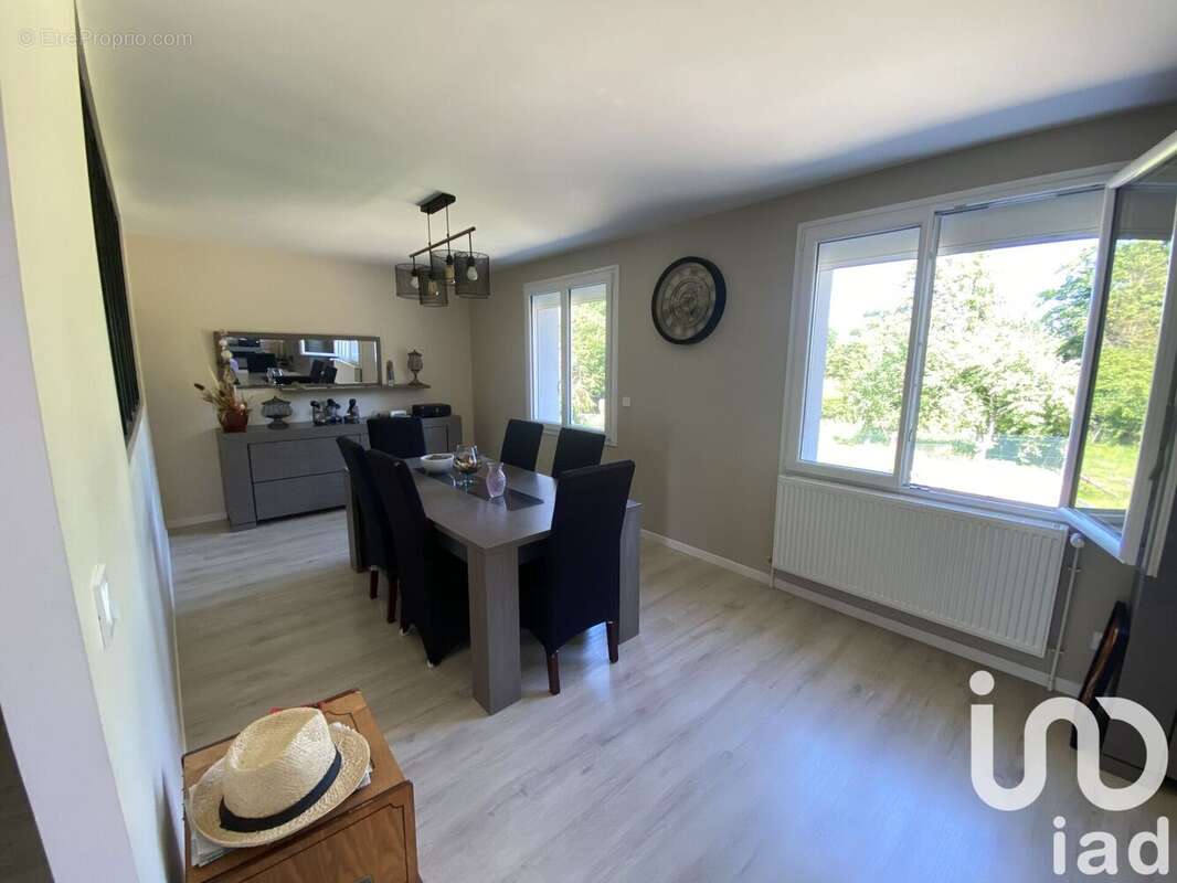 Photo 3 - Maison à PERIERS