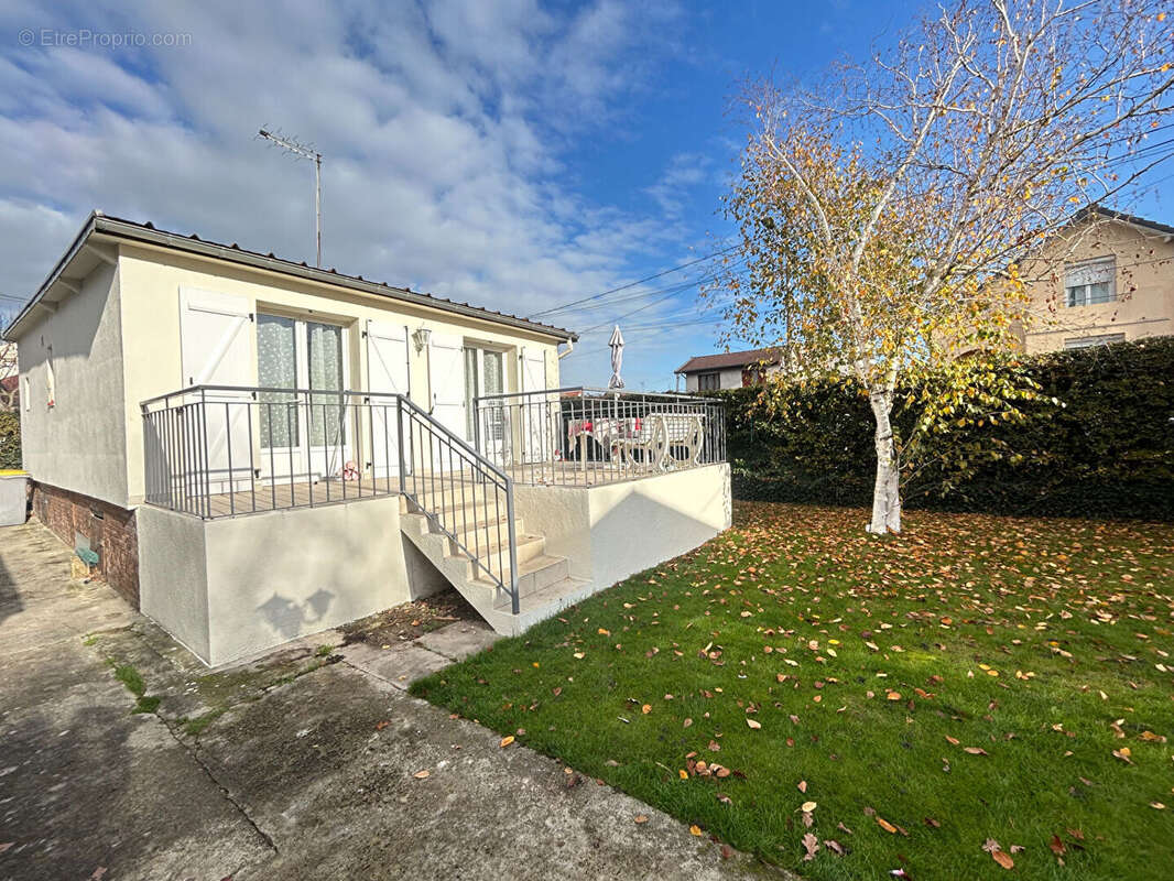 Maison à TREMBLAY-EN-FRANCE