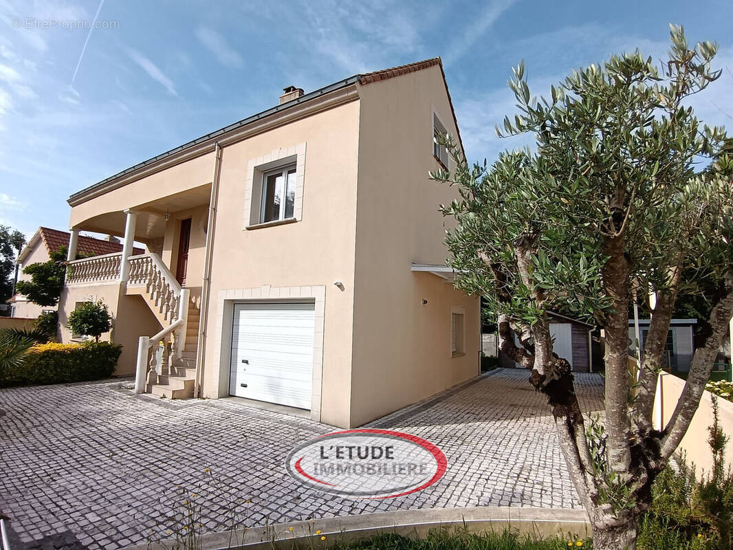 Photo 1 - Maison à SAINTE-LUCE-SUR-LOIRE