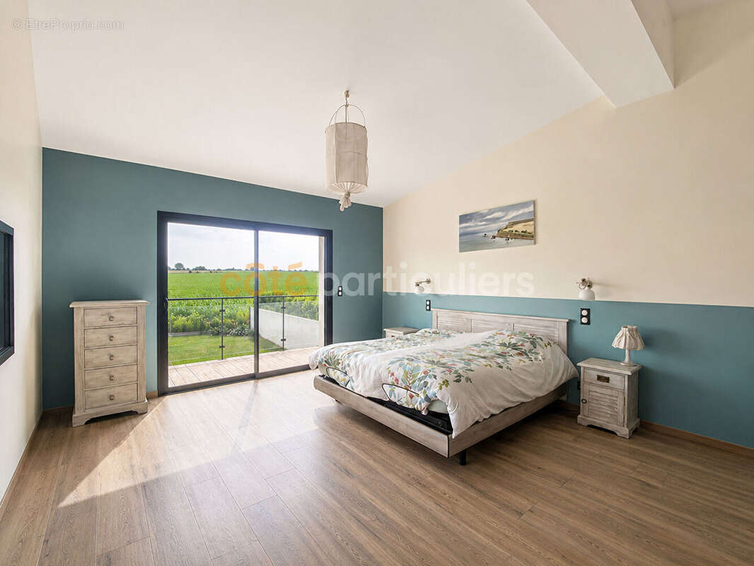 Villa d'exception de 360 m² aux portes de La Rochelle - Saint-Xandre - photo 9
