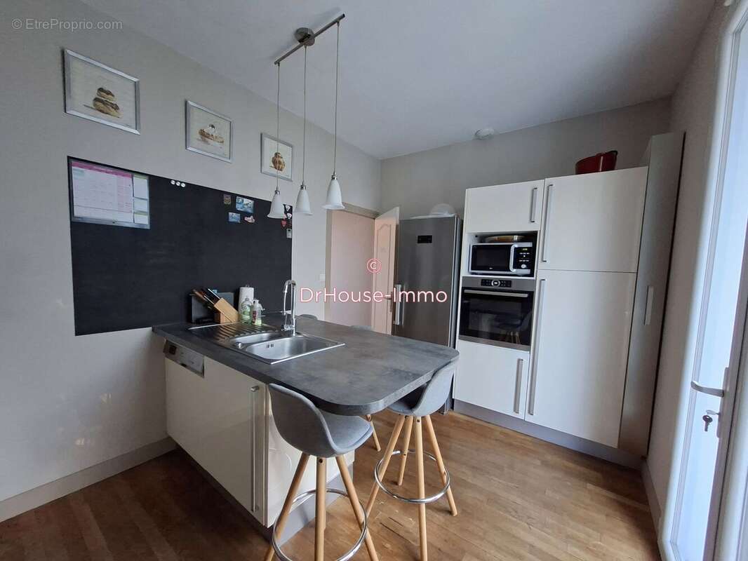 Maison à SAINT-ASTIER