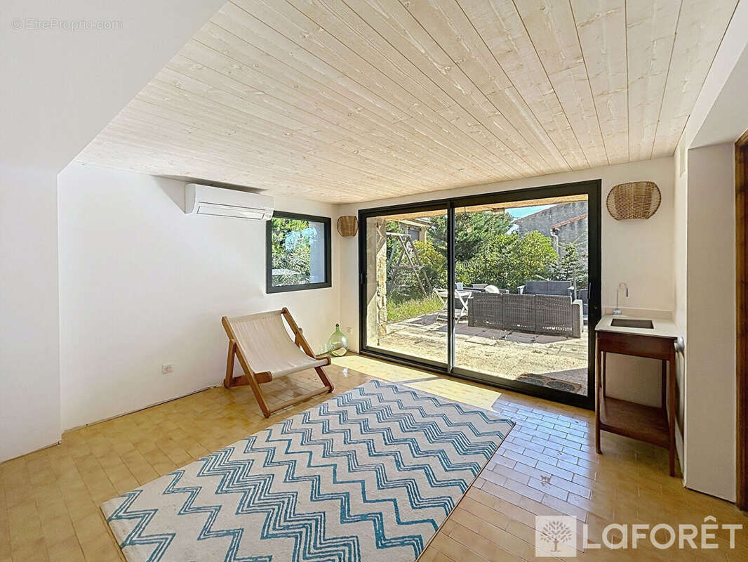 Maison à SAUSSET-LES-PINS