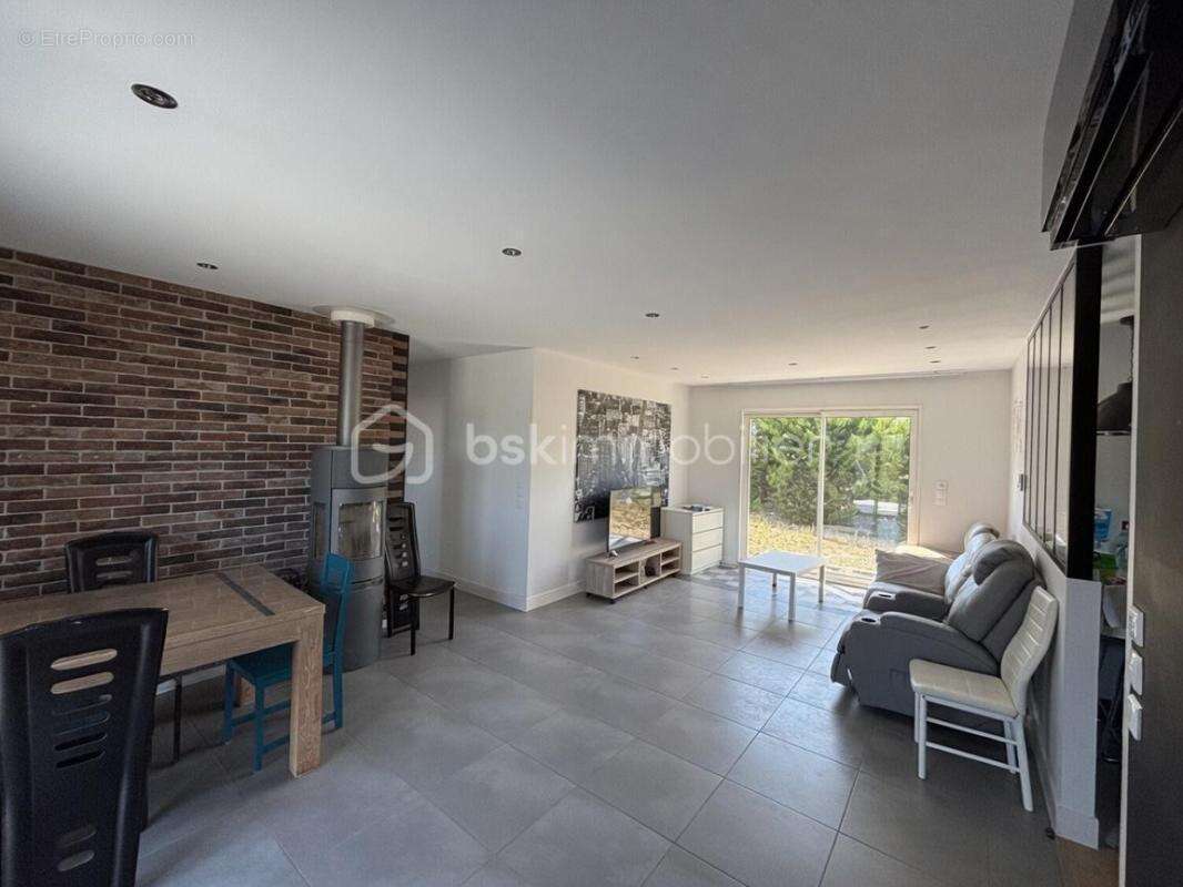 Maison T4 avec double garage indépendant – Vue Dordogne - photo 4
