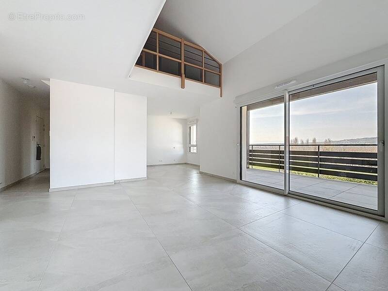 Appartement à BRENTHONNE
